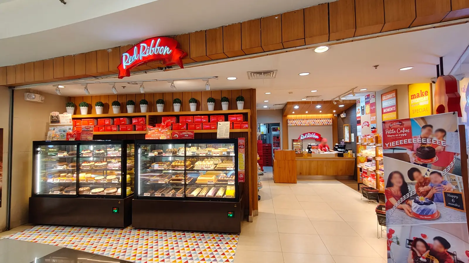 RED RIBBON in Robinsons Place Manila